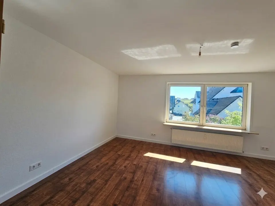 6 Zimmer Wohnung mit 140 m² in Sonneberg – Bild 6
