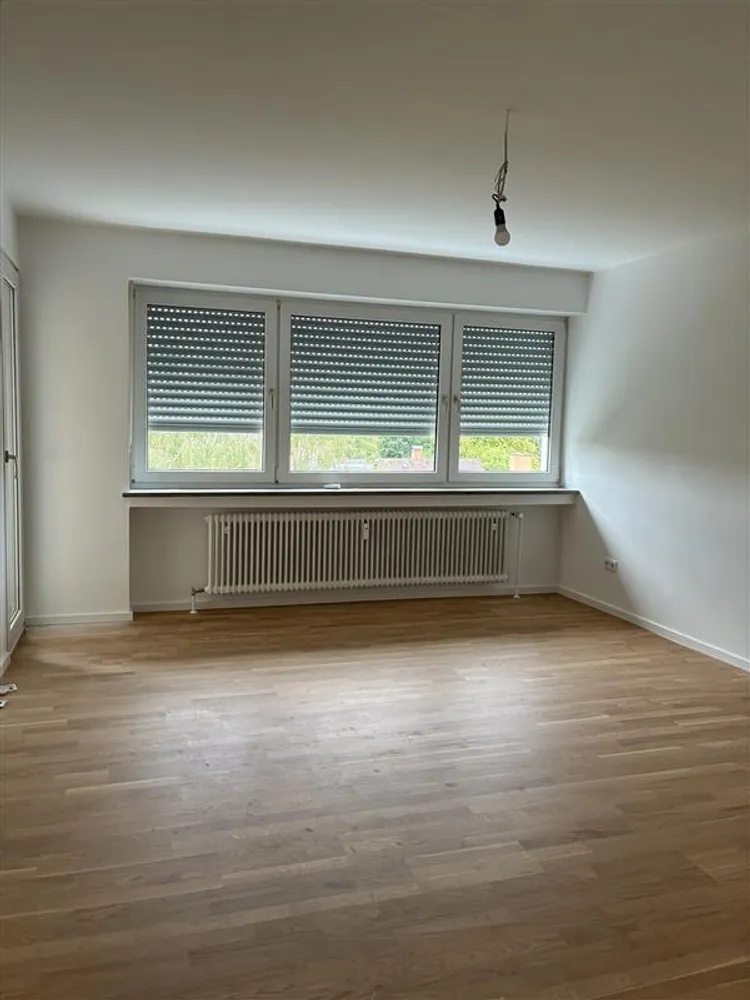 4 Zimmer Wohnung mit 69 m² in München – Bild 1