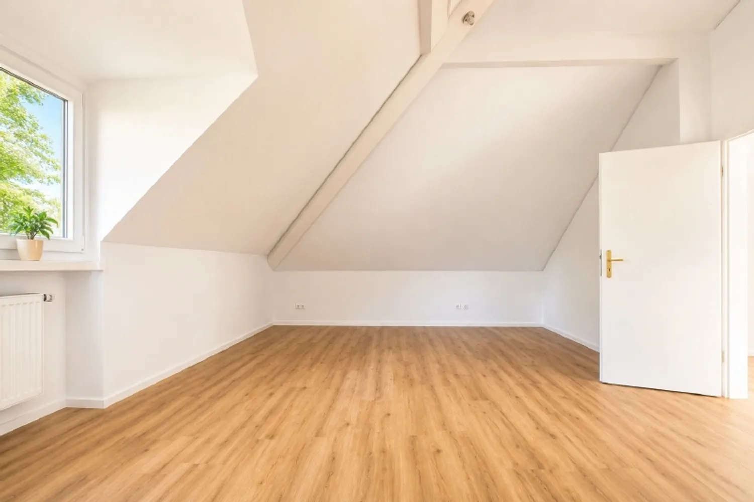2 Zimmer Wohnung mit 64 m² in München – Bild 2