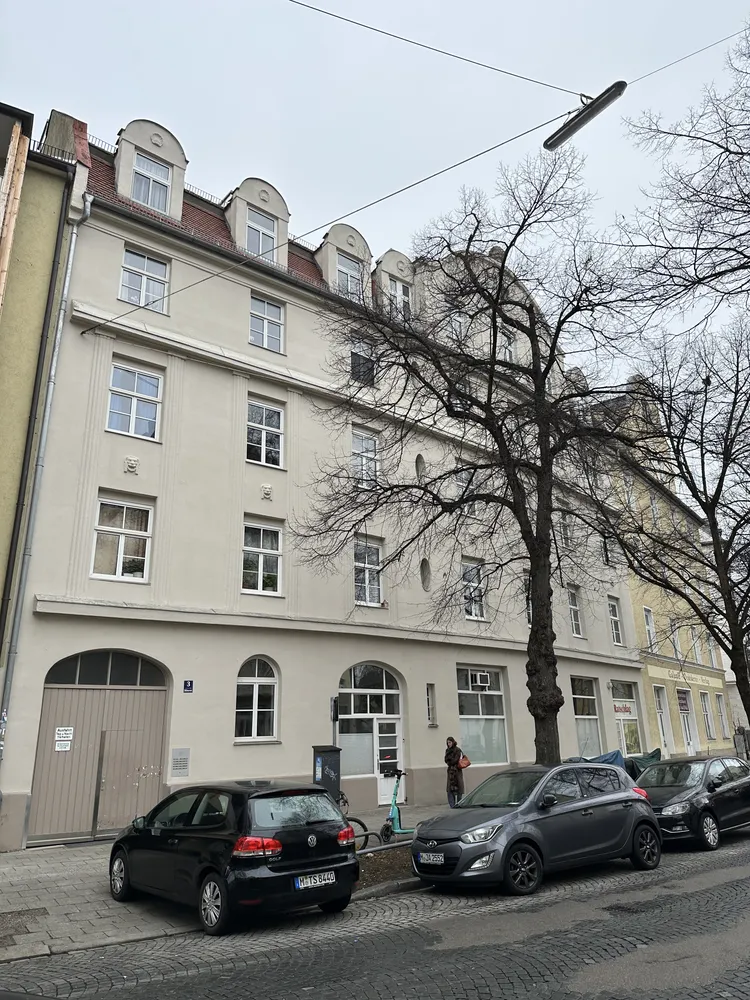 2 Zimmer Wohnung mit 61 m² in München – Bild 1