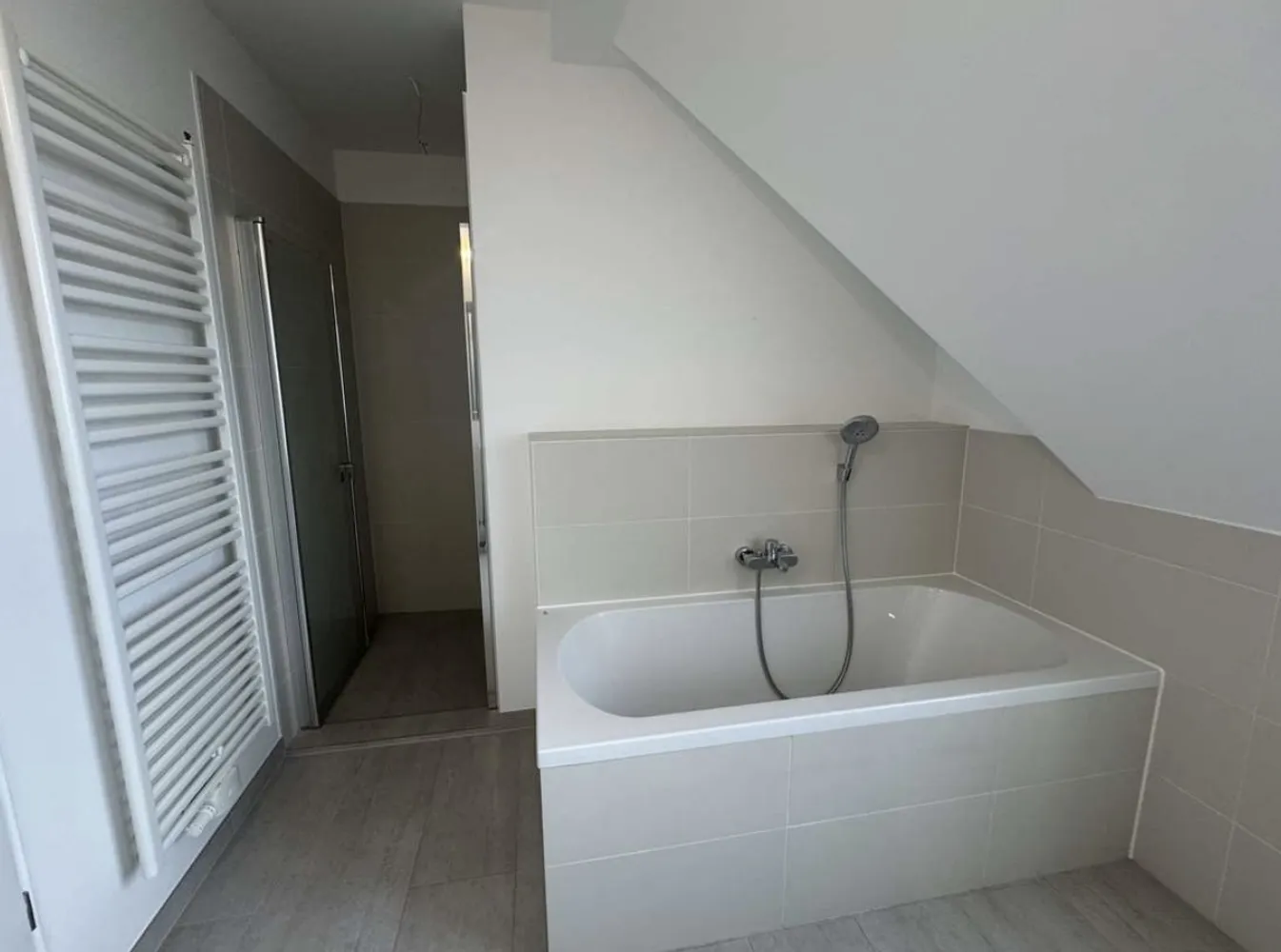 2 Zimmer Wohnung mit 110 m² in Berlin – Bild 9