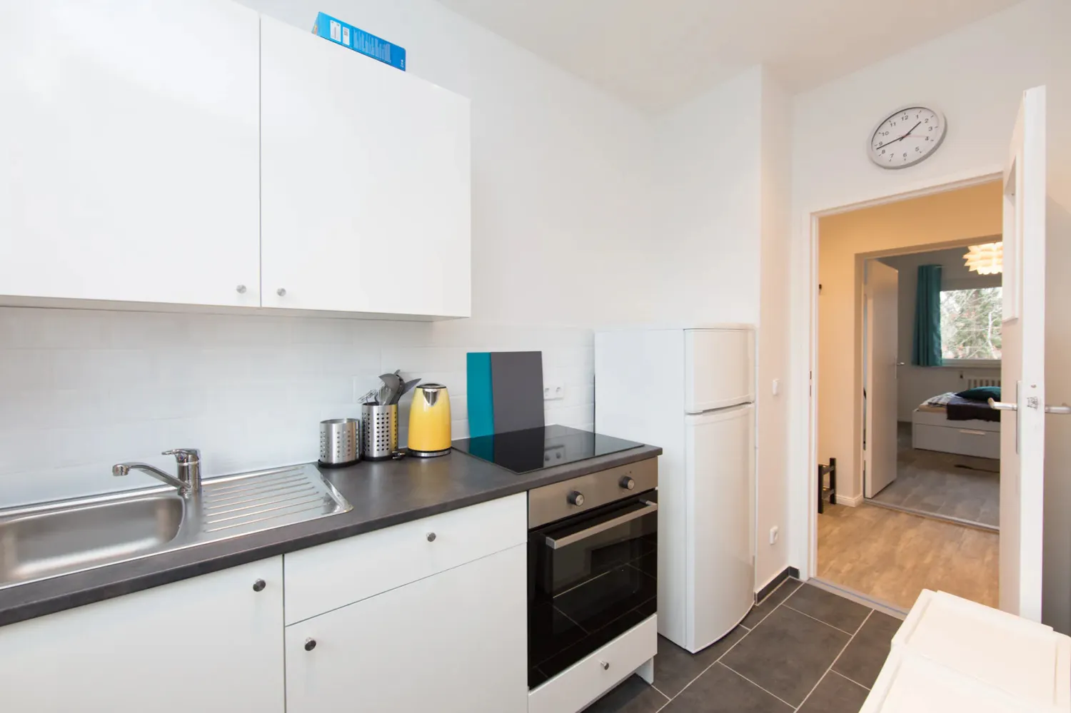 Shared room with 14 m² in Berlin – Photo 2