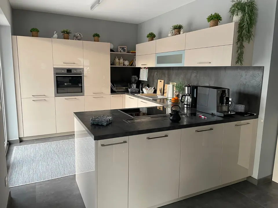 6 Zimmer Wohnung mit 170 m² in Saarbrücken – Bild 2