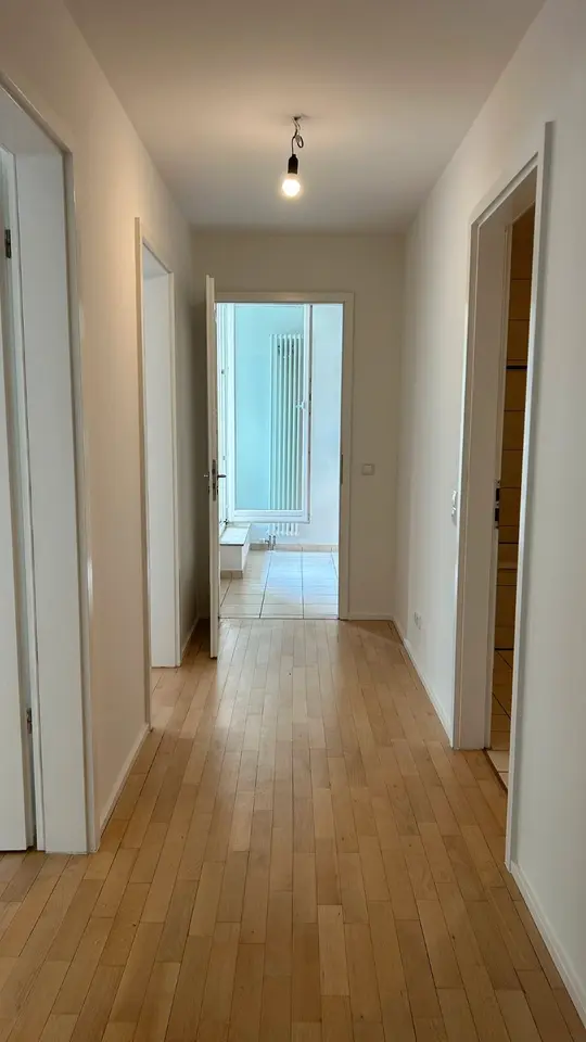 2 Zimmer Wohnung mit 69 m² in Berlin – Bild 2