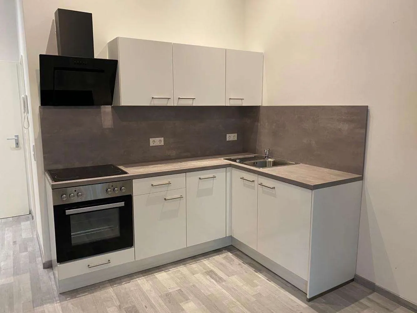 2 Zimmer Wohnung mit 50 m² in Wiesbaden – Bild 2