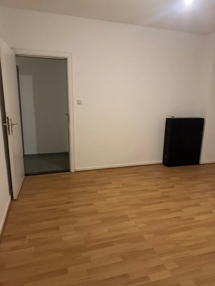 6 Zimmer Wohnung mit 20 m² in Bremen – Bild 1