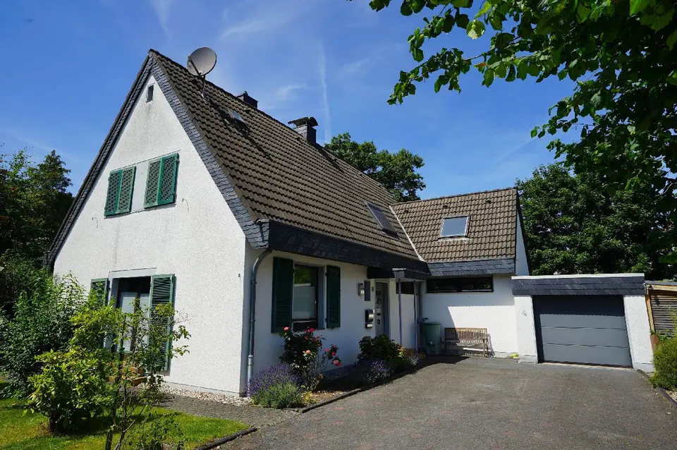 6 Zimmer Haus mit 175 m² in Leverkusen – Bild 2