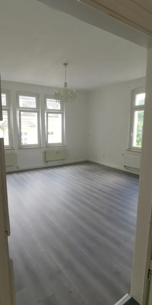 4 Zimmer Wohnung mit 154 m² in Greiz – Bild 2