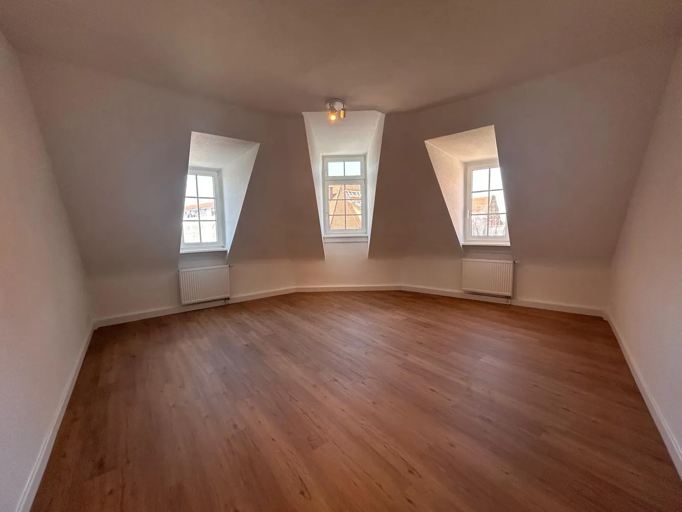4 Zimmer Wohnung mit 100 m² in Karlsruhe – Bild 6