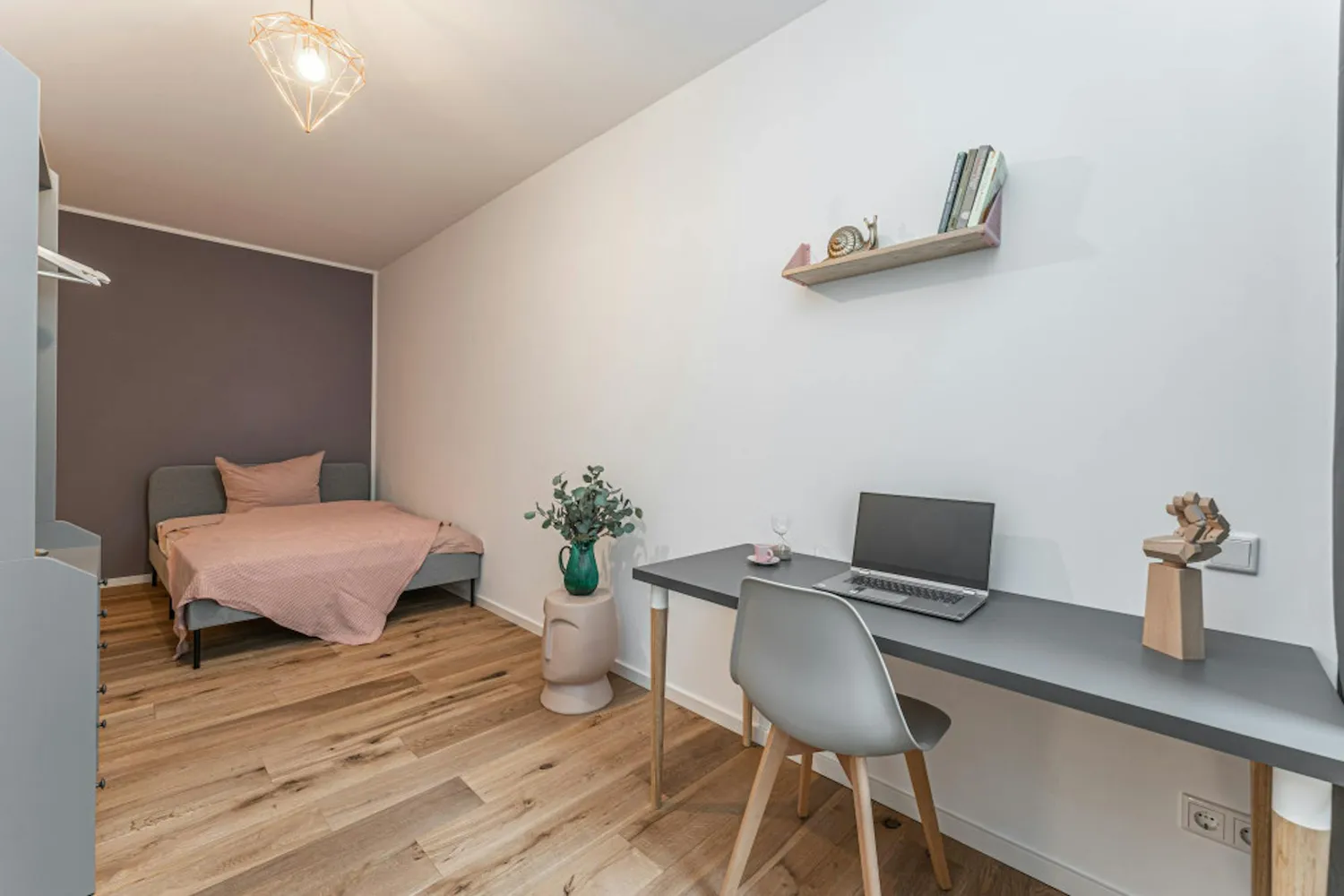 Shared room with 14 m² in Berlin – Photo 2