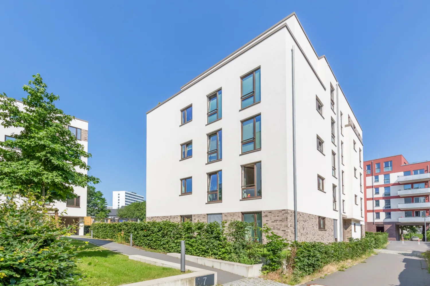 2 Zimmer Wohnung mit 70 m² in Hamburg – Bild 1