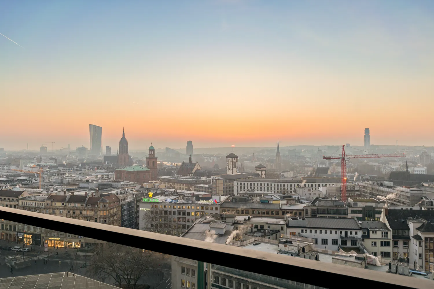 3 Zimmer Wohnung mit 102 m² in Frankfurt am Main – Bild 2