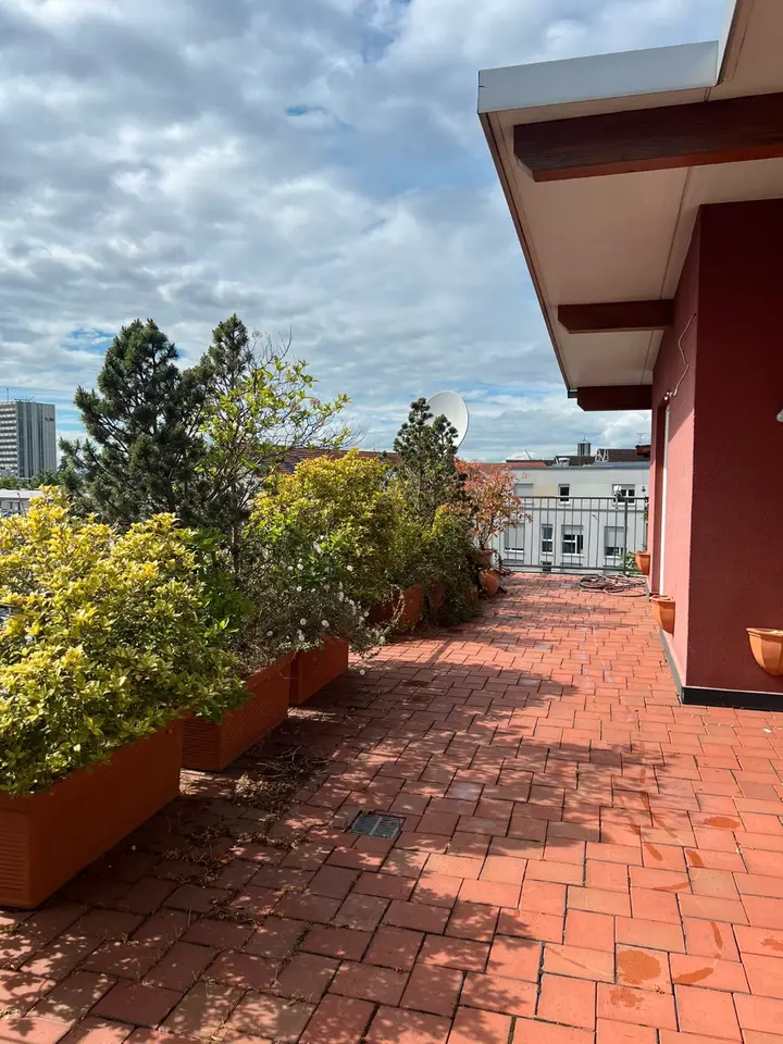 4 Zimmer Wohnung mit 156 m² in Darmstadt – Bild 8