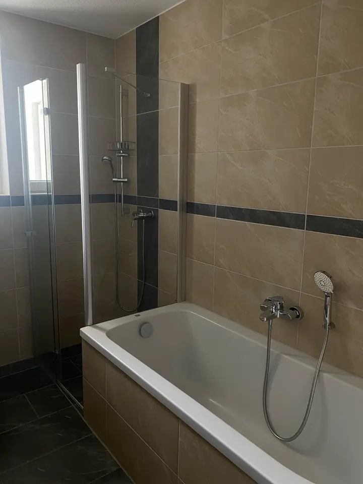 4 Zimmer Wohnung mit 103 m² in Greiz – Bild 6