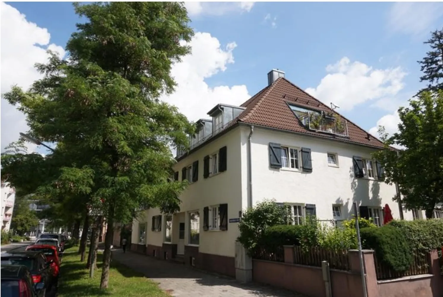 3 Zimmer Wohnung mit 83 m² in München – Bild 2