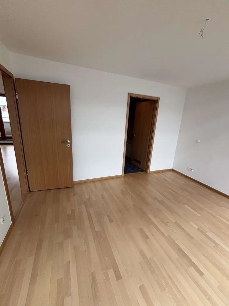 2 Zimmer Wohnung mit 77 m² in Leipzig – Bild 3