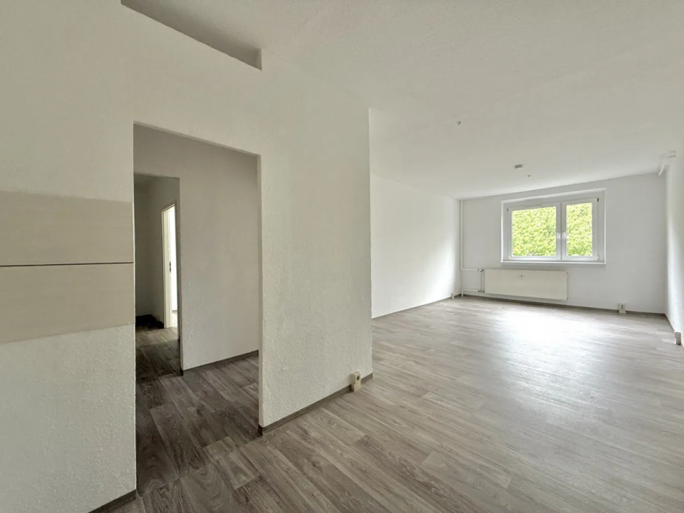 3 Zimmer Wohnung mit 83 m² in Suhl – Bild 1