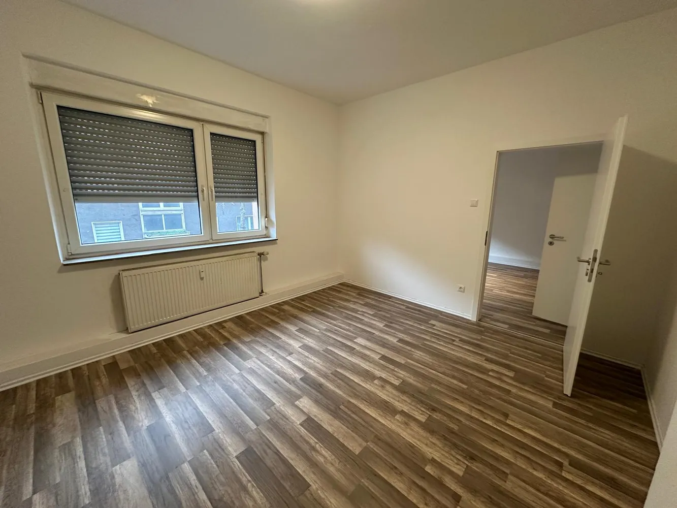 4 Zimmer Wohnung mit 83 m² in Duisburg – Bild 1