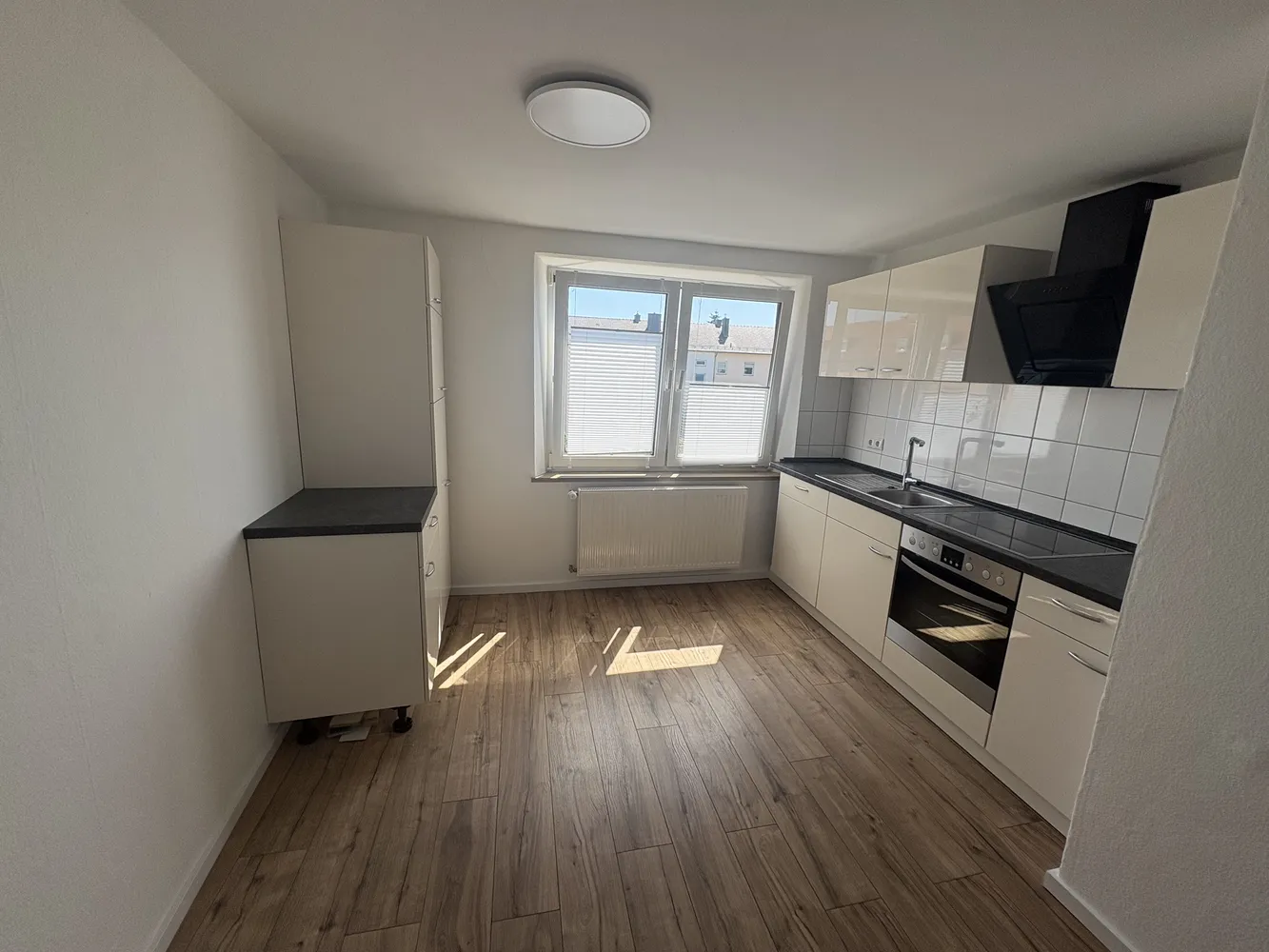 2 Zimmer Wohnung mit 53 m² in Regensburg – Bild 2