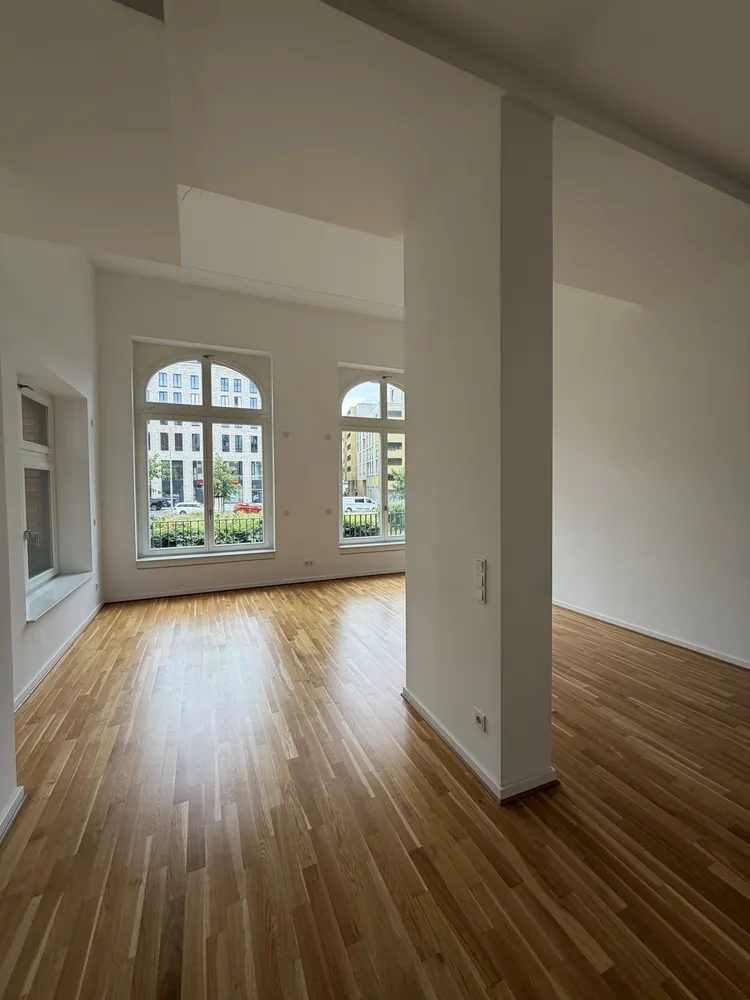 4 Zimmer Wohnung mit 111 m² in Dresden – Bild 2
