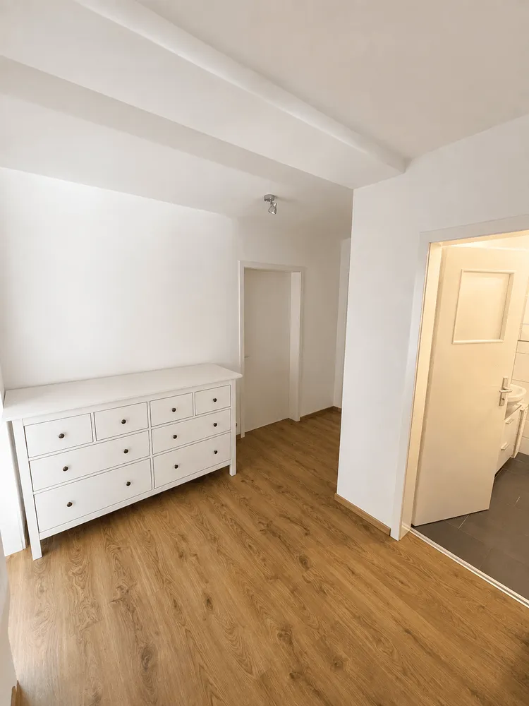 3 Zimmer Wohnung mit 87 m² in Mannheim – Bild 2
