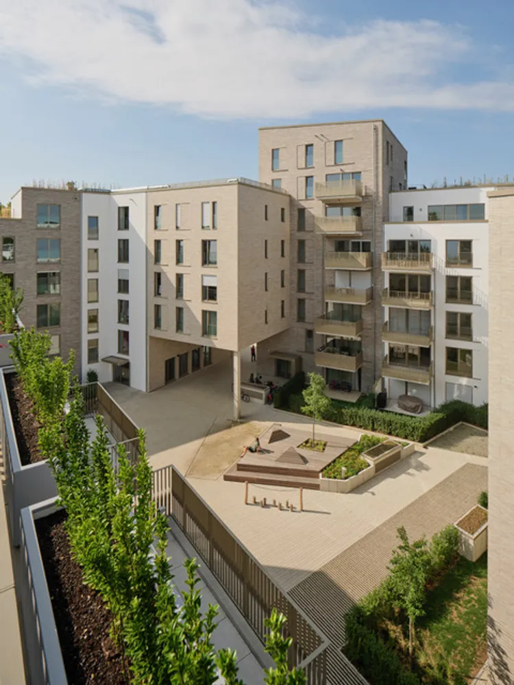 2 Zimmer Wohnung mit 68 m² in Düsseldorf – Bild 1