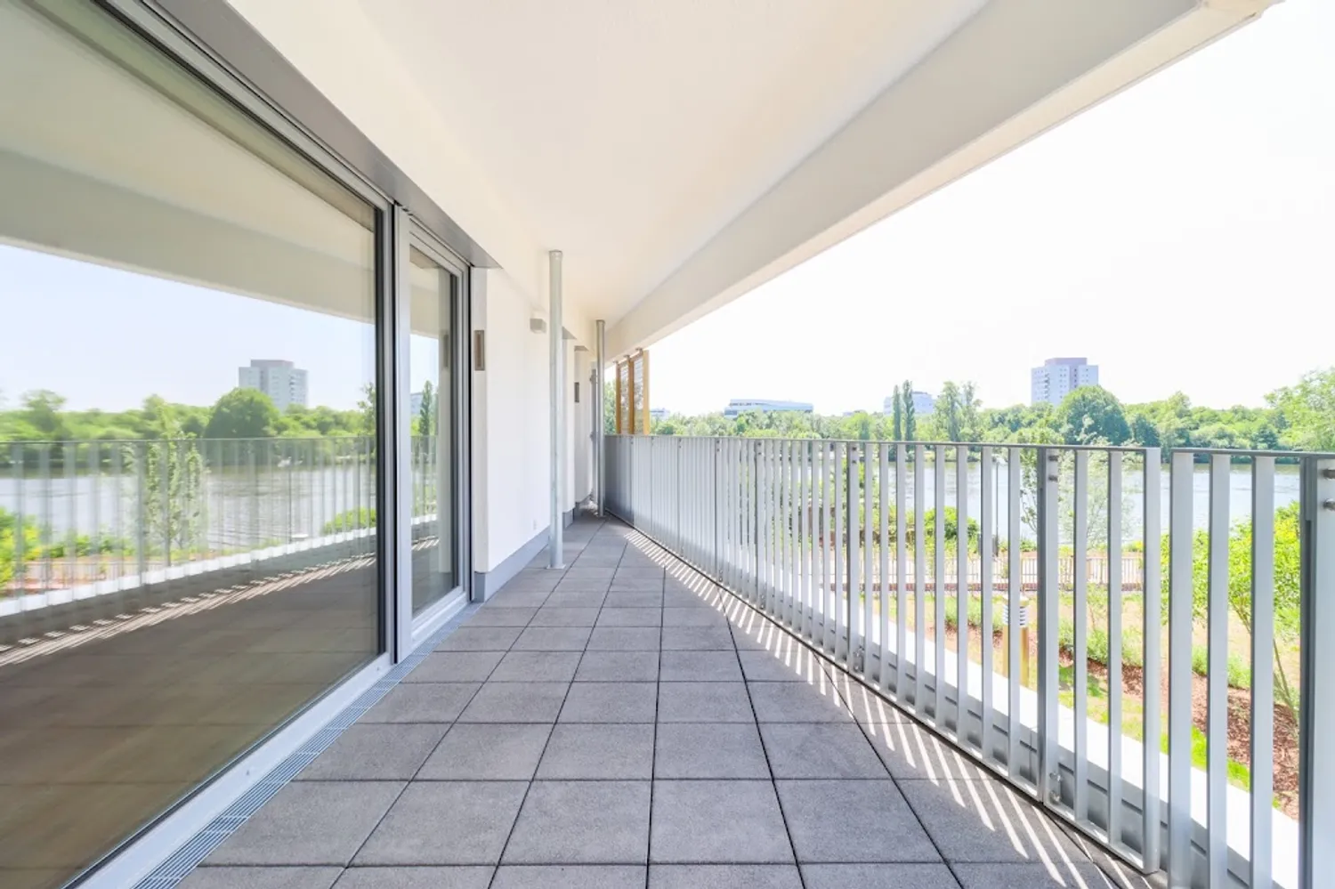 2 Zimmer Wohnung mit 68 m² in Frankfurt am Main – Bild 3