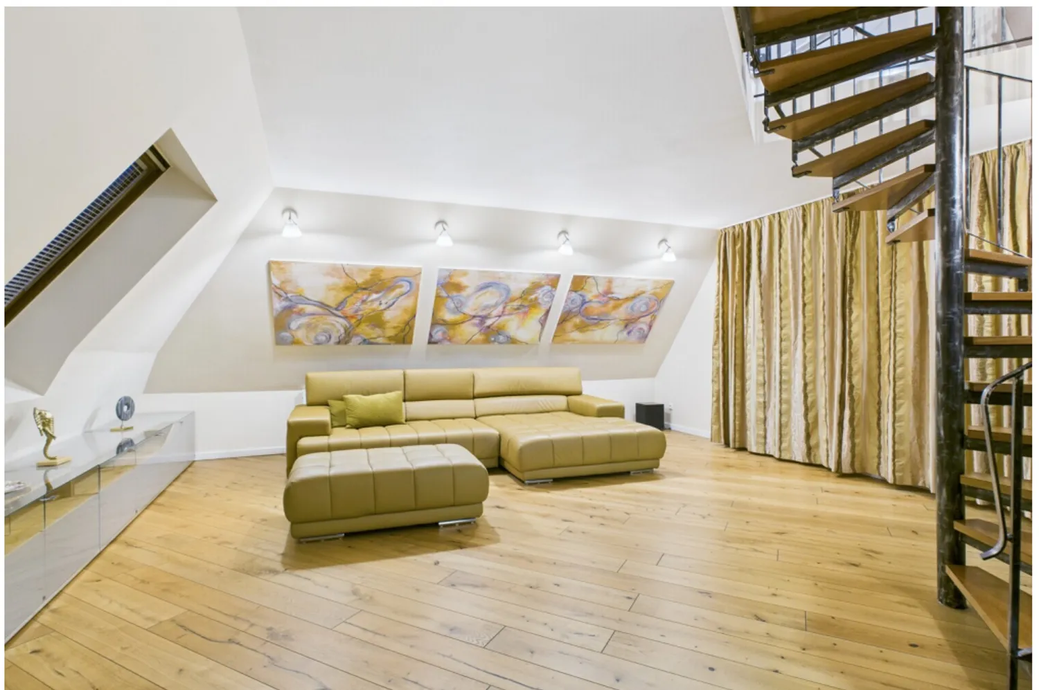4 Zimmer Wohnung mit 120 m² in Augsburg – Bild 5