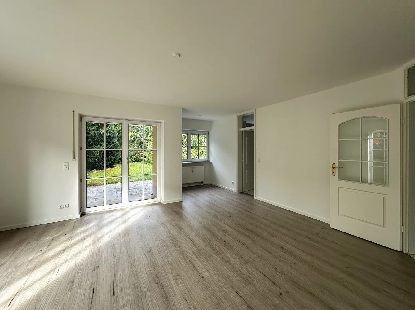 5 Zimmer Wohnung mit 119 m² in München – Bild 2