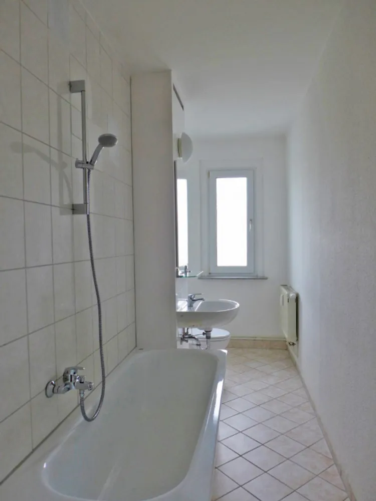 1 Zimmer Wohnung mit 35 m² in Limbach-Oberfrohna – Bild 1