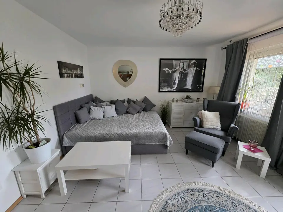 WG-Zimmer mit 80 m² in Koblenz – Bild 2