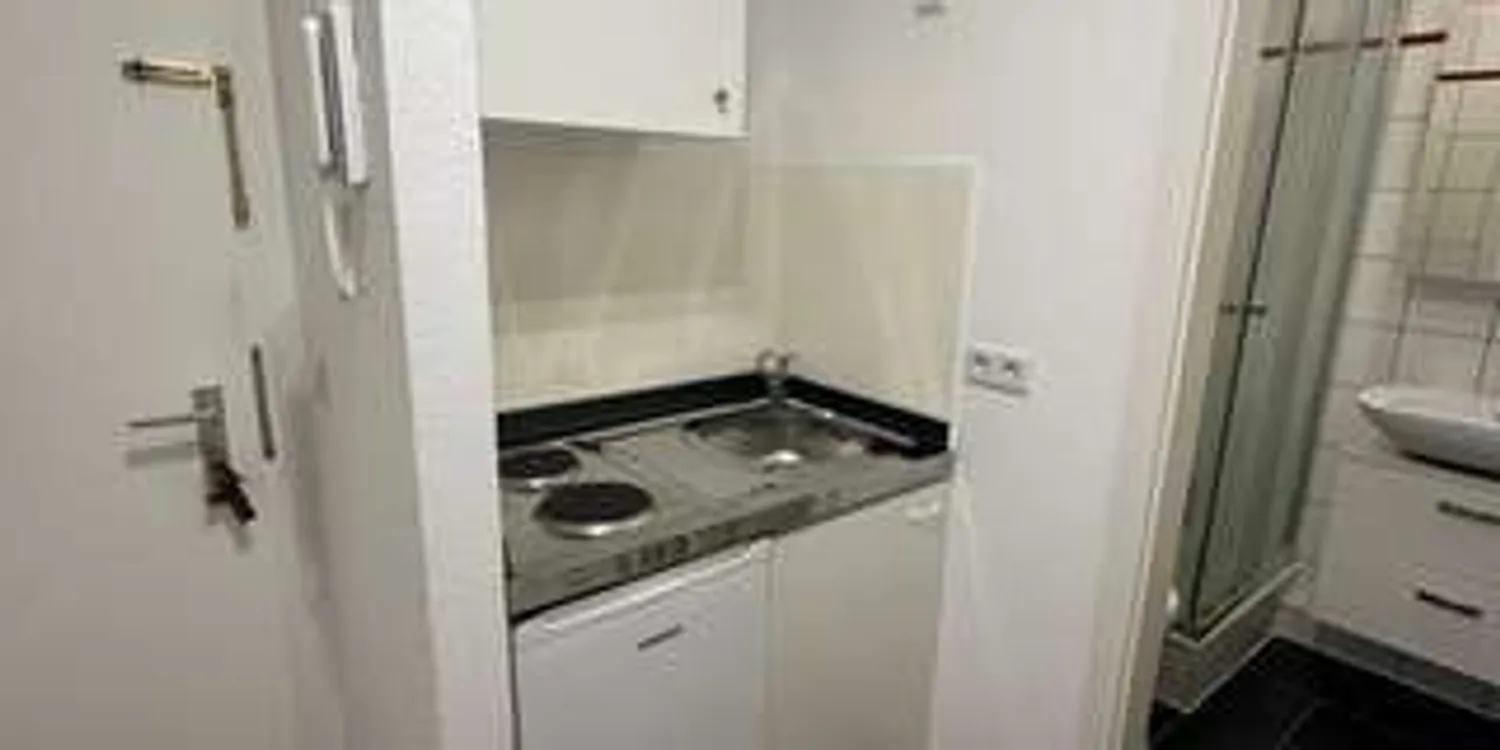 2 Zimmer Wohnung mit 30 m² in Karlsruhe – Bild 2