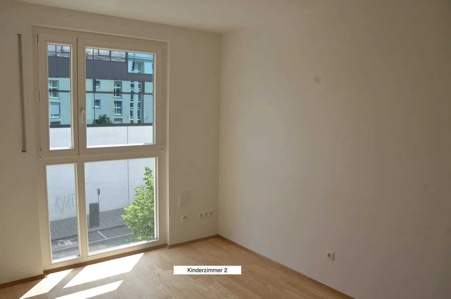 4 Zimmer Wohnung mit 98 m² in München – Bild 3