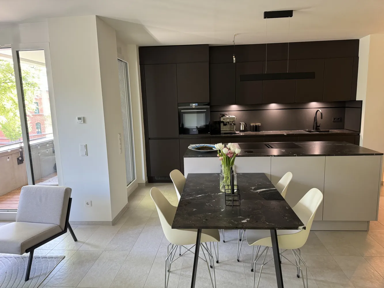 4 room apartment with 98 m² in Augsburg – Photo 6