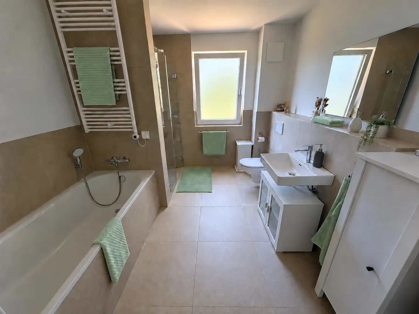 4 room apartment with 110 m² in Munich – Photo 7