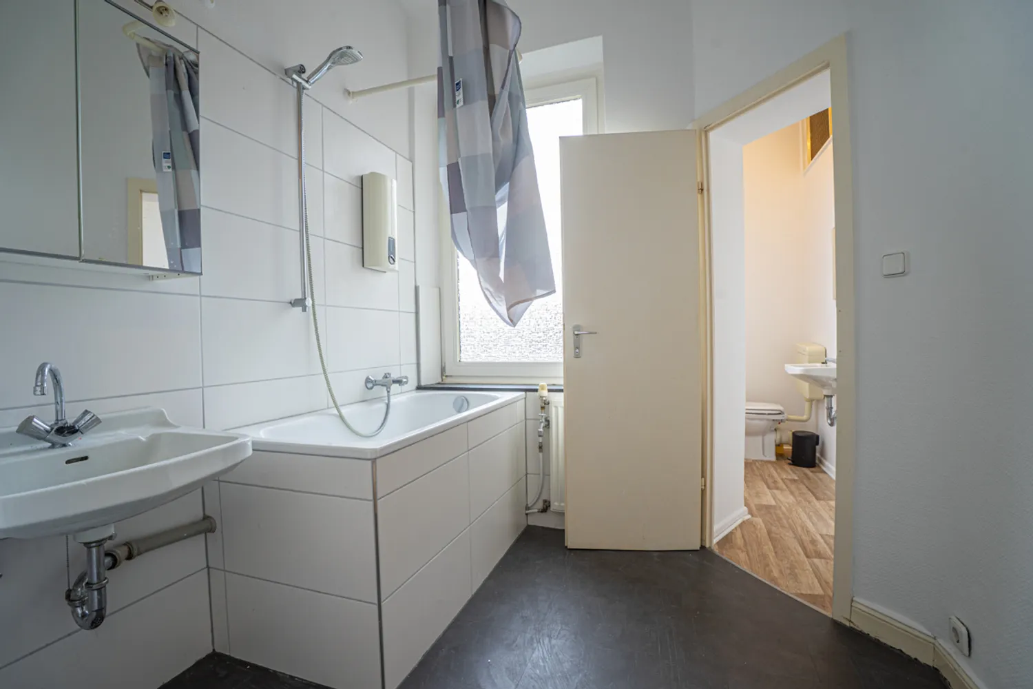 2 Zimmer Wohnung mit 52 m² in Aachen – Bild 2