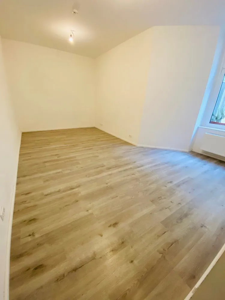 2 Zimmer Wohnung mit 66 m² in Berlin – Bild 2