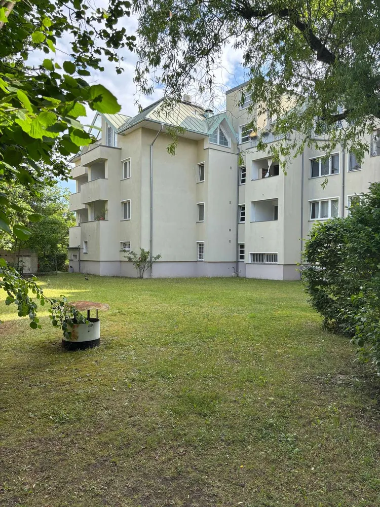 3 Zimmer Wohnung mit 78 m² in Berlin – Bild 2