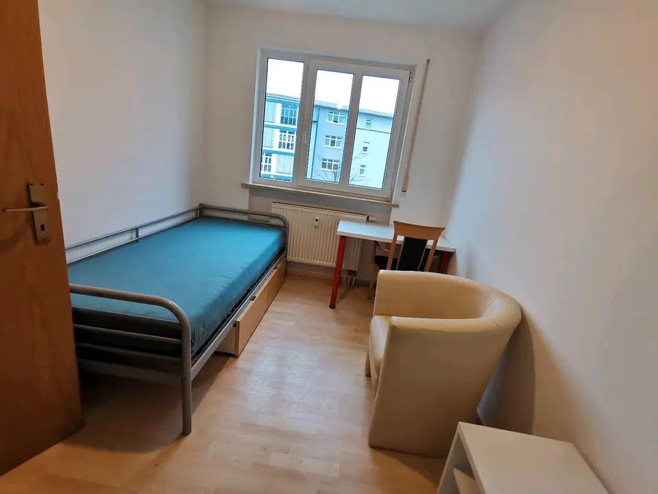 2 Zimmer Wohnung mit 44 m² in Hof – Bild 1