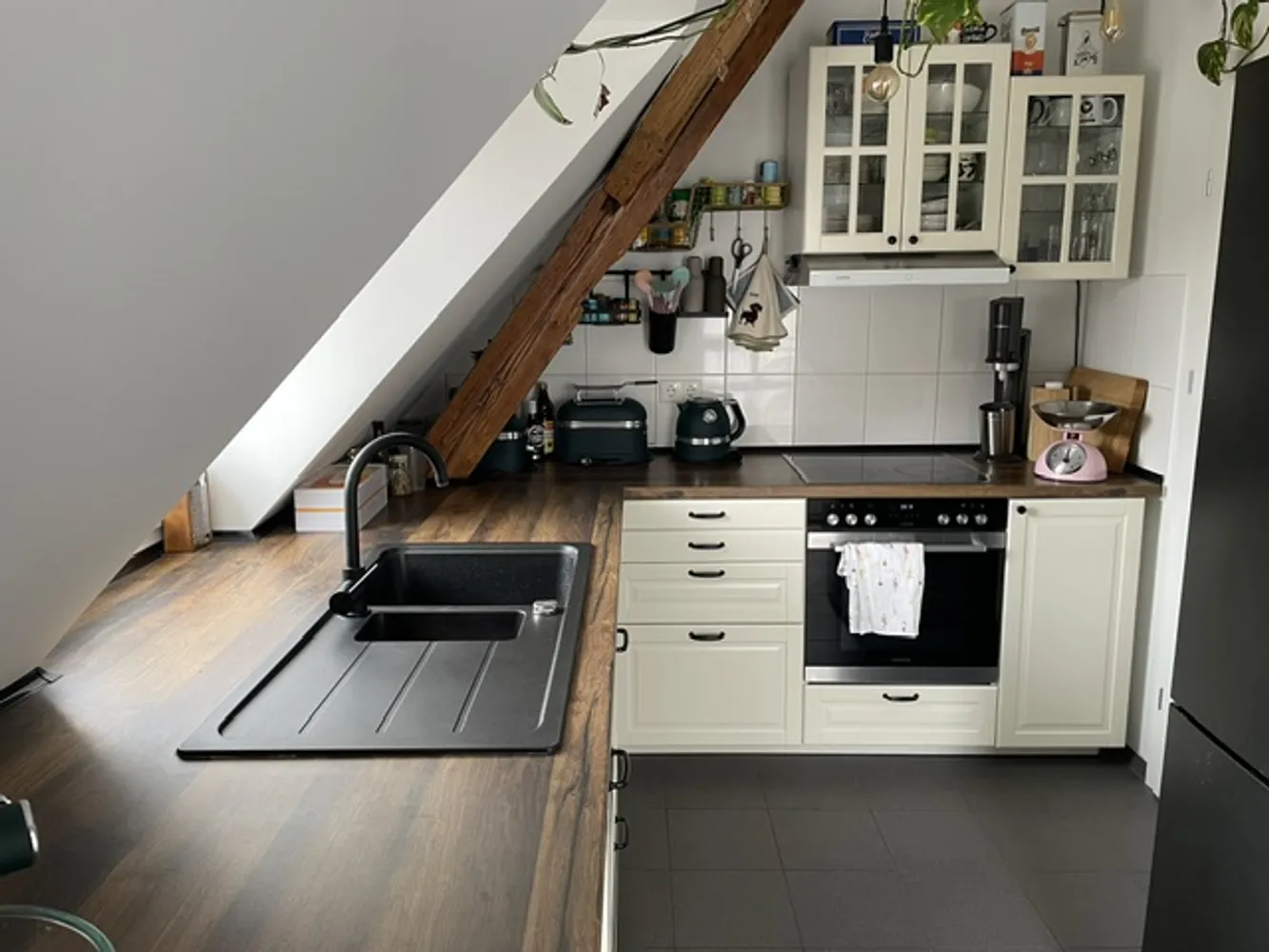 2 Zimmer Wohnung mit 85 m² in Mannheim – Bild 1