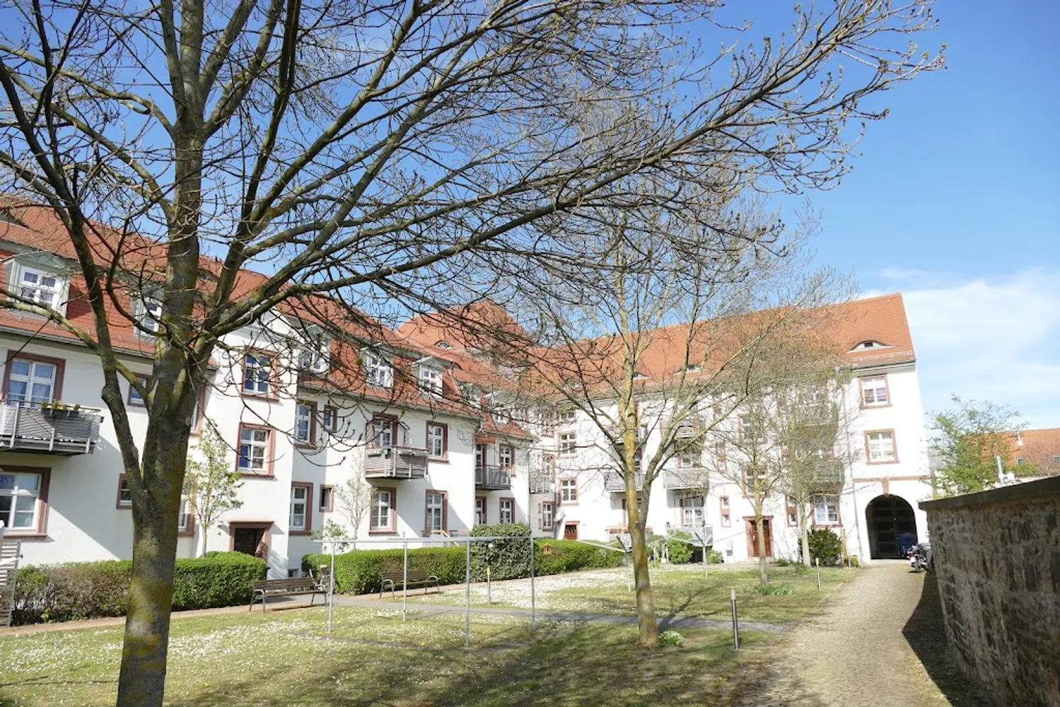 2 Zimmer Wohnung mit 57 m² in Naumburg (Saale) – Bild 3