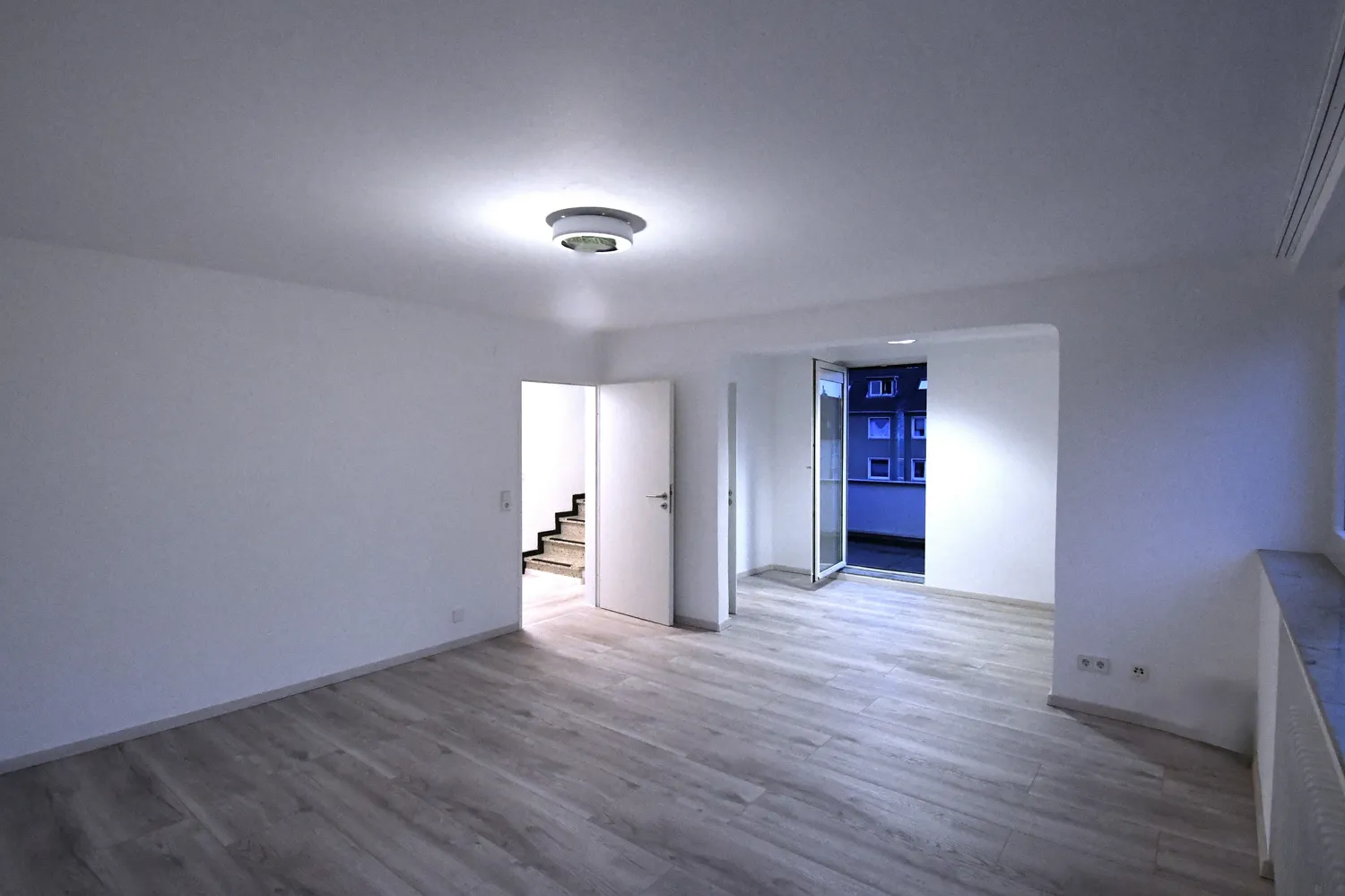 4 Zimmer Wohnung mit 118 m² in Düsseldorf – Bild 5