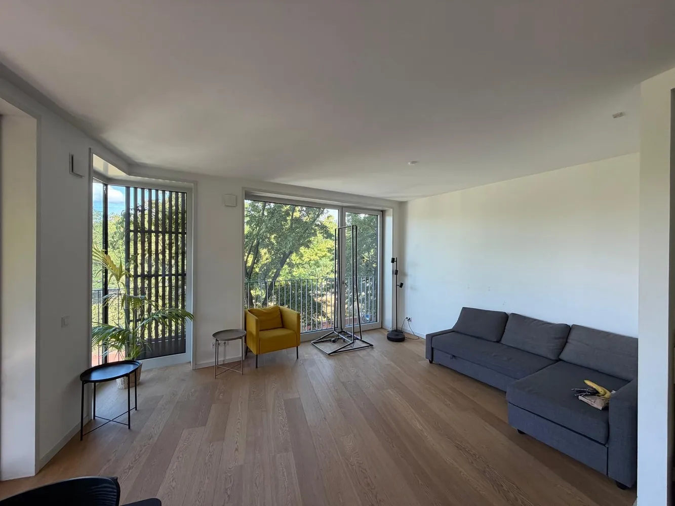 2 Zimmer Wohnung mit 84 m² in Berlin – Bild 2