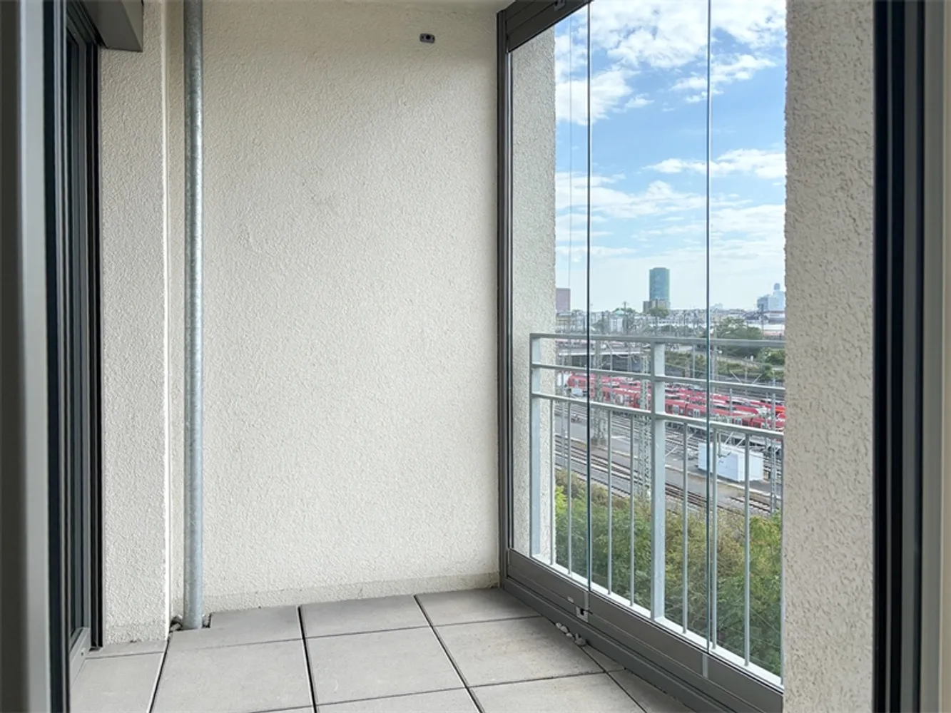 2 Zimmer Wohnung mit 59 m² in Frankfurt am Main – Bild 2