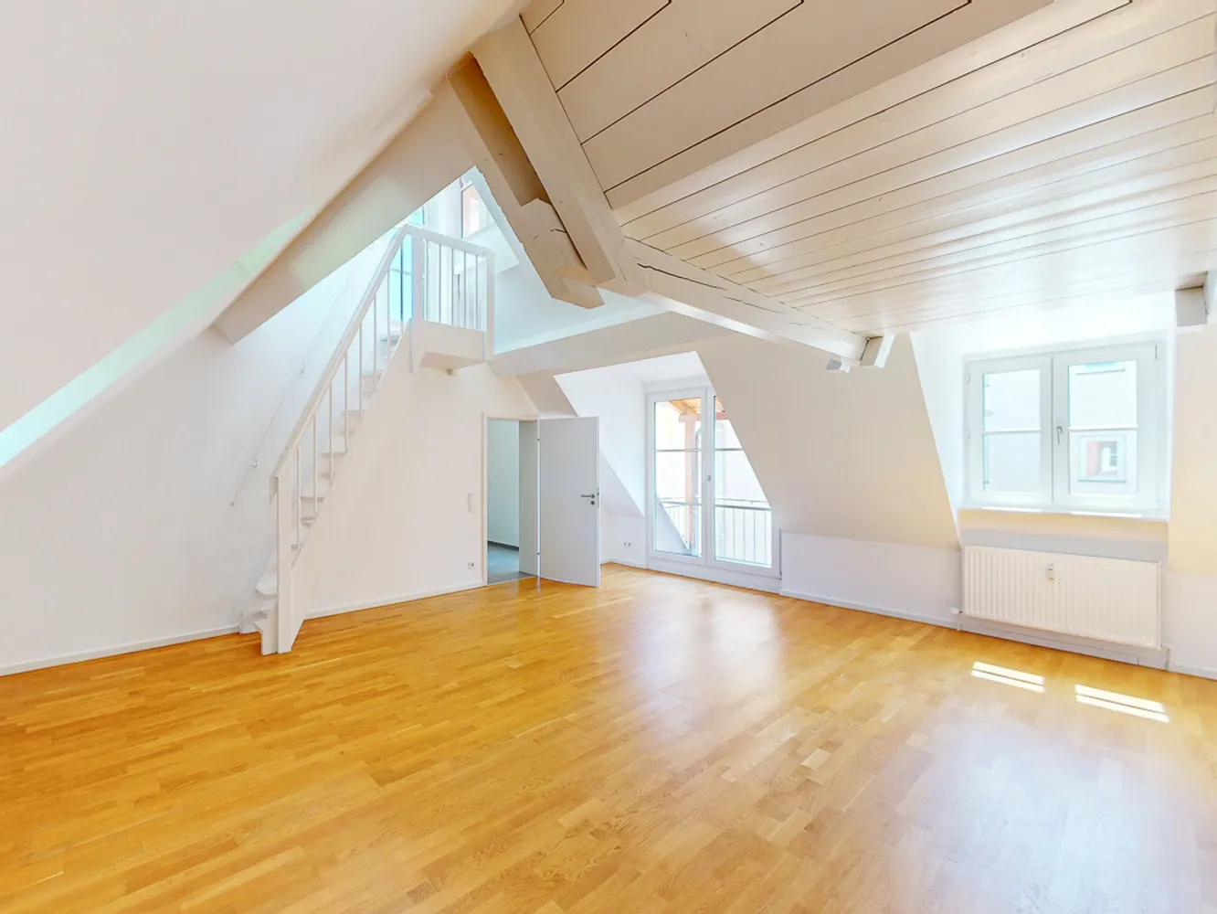3 Zimmer Wohnung mit 98 m² in München – Bild 1