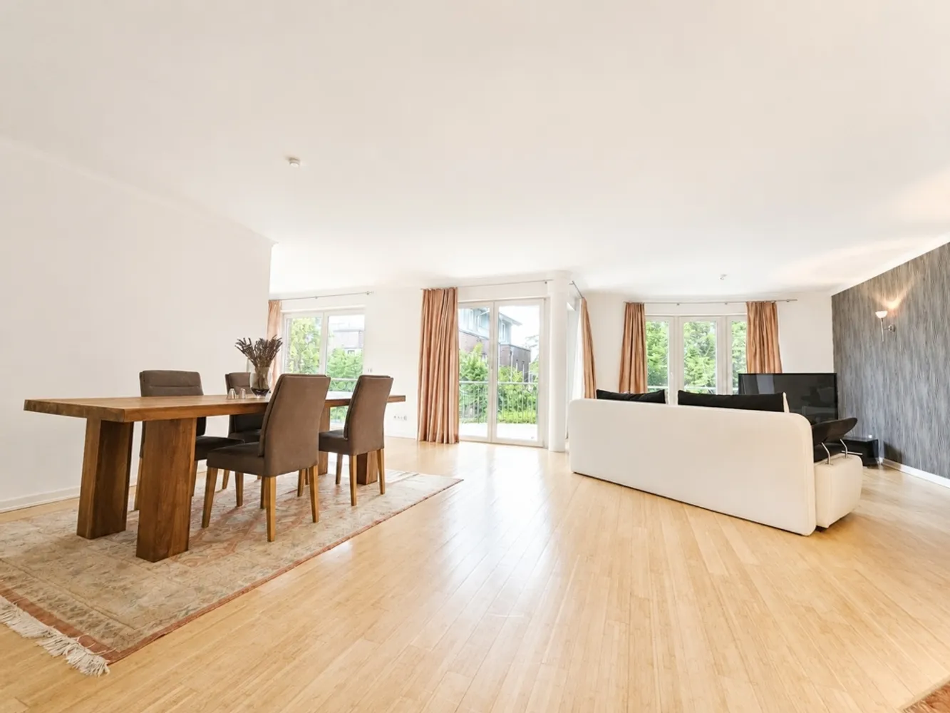 3 Zimmer Wohnung mit 122 m² in Hamburg – Bild 4