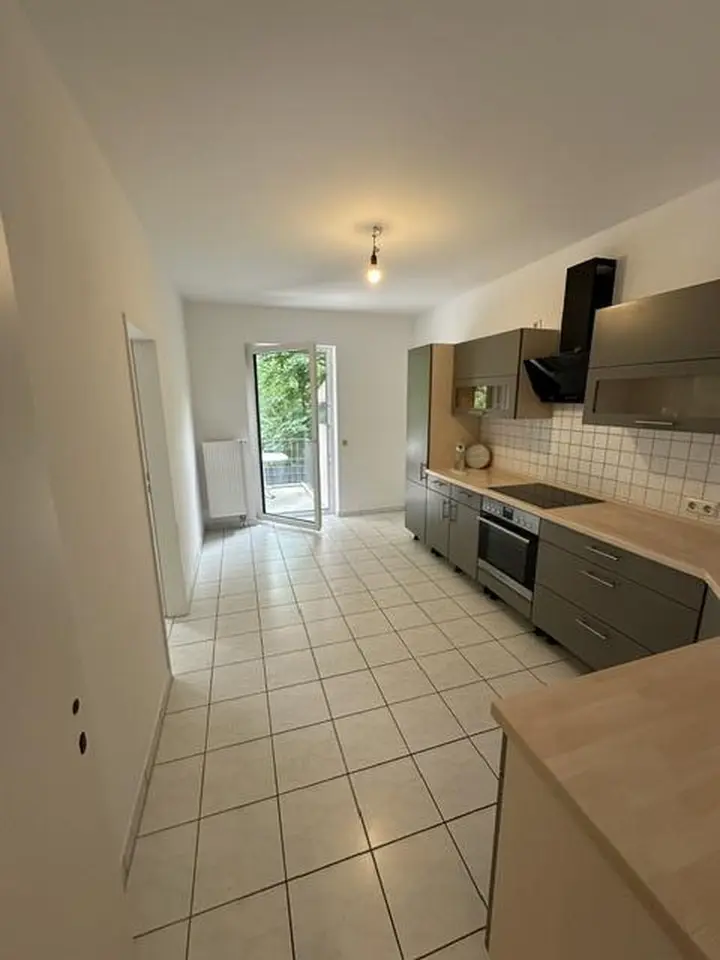 4 Zimmer Wohnung mit 96 m² in Bergisch Gladbach – Bild 9