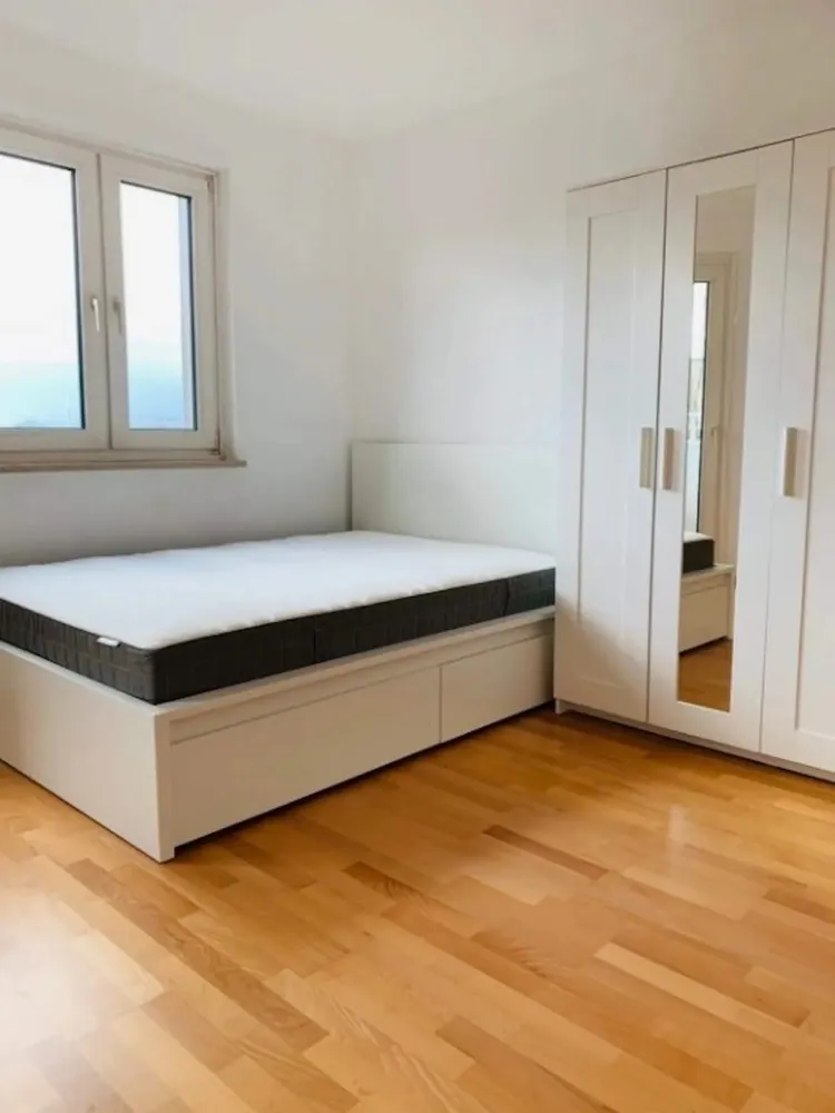 WG-Zimmer mit 17 m² in München – Bild 1