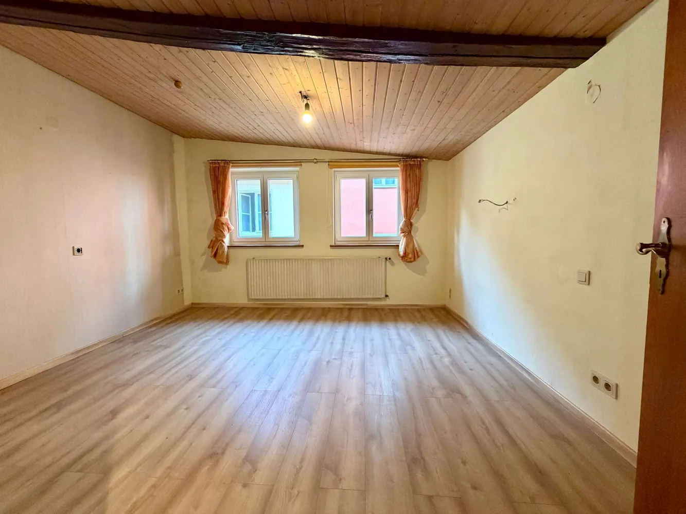 4 Zimmer Wohnung mit 105 m² in Coburg – Bild 9