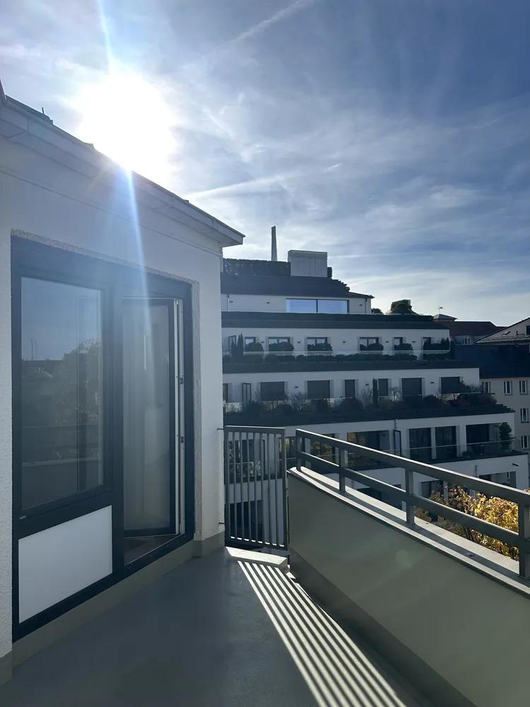 3 Zimmer Wohnung mit 120 m² in München – Bild 3